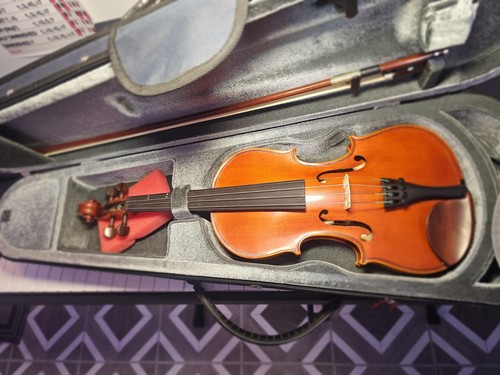 Yamaha violin size v - 1/4,