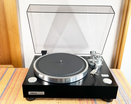 Yamaha 750 record player - gt-750,
